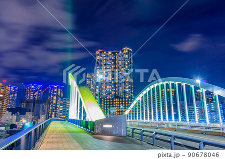 【東京の都市風景】築地大橋と都市夜景 【東京の都市風景】築地大橋と都市夜景 90678046