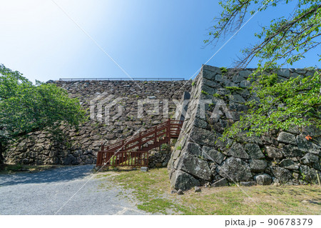 《福岡県》福岡城跡と福岡城跡から見た福岡市の風景（舞鶴公園・鴻臚館） 90678379