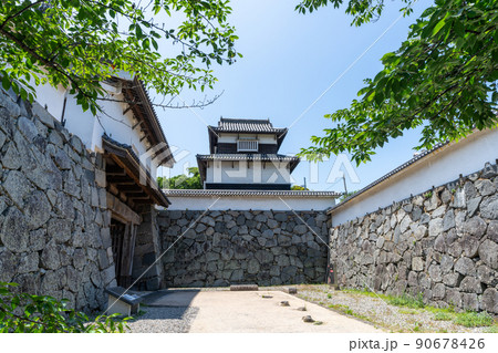 《福岡県》福岡城跡と福岡城跡から見た福岡市の風景（舞鶴公園・鴻臚館） 90678426