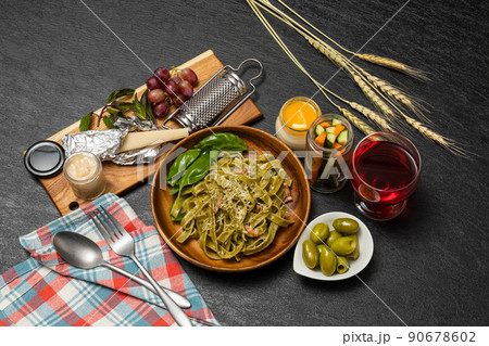 イタリアンパスタ talian pasta made outdoors イタリアンパスタ talian pasta made outdoors 90678602