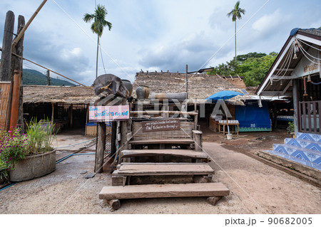 タイ北部のボークルア岩塩採掘場 90682005
