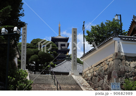 大本山中山寺五重塔遠景2022年6月12日撮影 大本山中山寺五重塔遠景2022年6月12日撮影 90682989