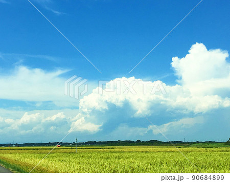 青空と白い雲 青空と白い雲 90684899