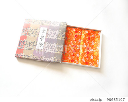 紙箱に入った古帛紗 紙箱に入った古帛紗 90685107