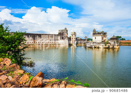Maharani Shri Padmini Palace, Chittor Fort 90685486