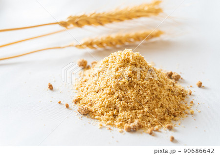 栄養価が高く、自然由来の食材であるスーパーフード「米ぬか」 90686642