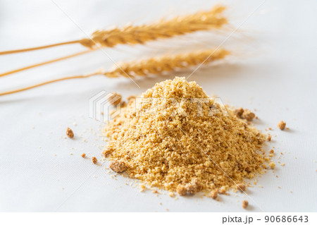 栄養価が高く、自然由来の食材であるスーパーフード「米ぬか」 栄養価が高く、自然由来の食材であるスーパーフード「米ぬか」 90686643