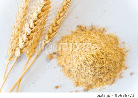 栄養価が高く、自然由来の食材であるスーパーフード「米ぬか」 90686773