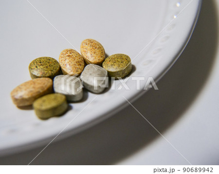 必須栄養素の塊サプリ 90689942