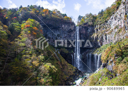 【栃木県・奥日光】奥日光三名瀑 華厳の滝 秋編 10月 11月 【栃木県・奥日光】奥日光三名瀑 華厳の滝 秋編 10月 11月 90689965