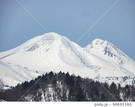 ひるがの高原SAから見た白山 ひるがの高原SAから見た白山 90695160