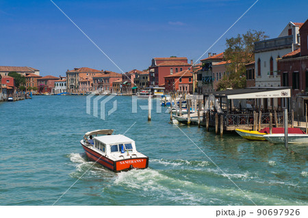 Mazzega Glass Factoryからの眺め(イタリア-ムラーノ島) 90697926