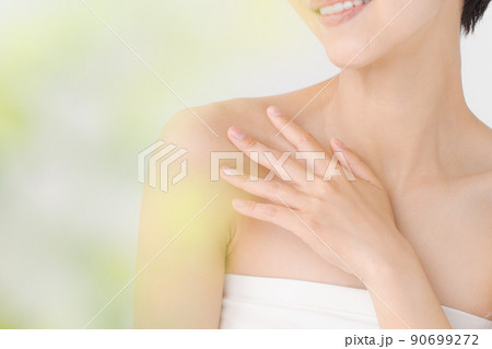ビューティー　デコルテ　ボディパーツ 90699272