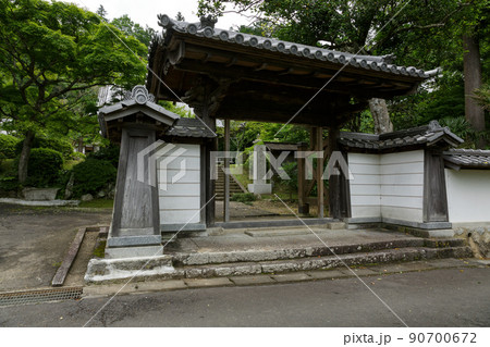 親鸞の弟子、周観大覚が起こした板敷山大覚寺山門 親鸞の弟子、周観大覚が起こした板敷山大覚寺山門 90700672