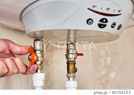 Water system fitting full bore brass ball valve with butterfly handle for electric tank water heater starting. 90704253