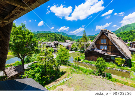 日本の原風景　世界遺産　白川郷 90705256