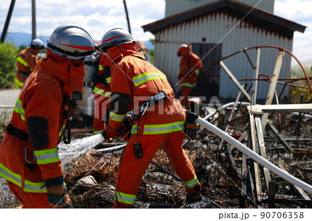 ビニールハウスの火災 ビニールハウスの火災 90706358