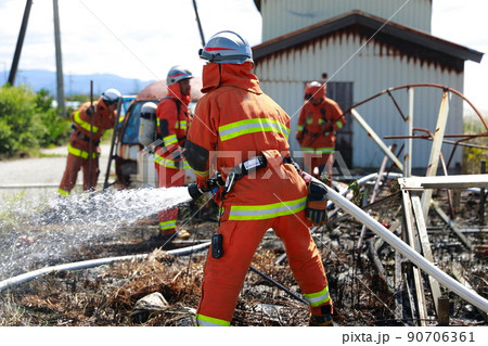 ビニールハウスの火災 ビニールハウスの火災 90706361