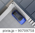 ソーラーパネル付きのスマートホームに充電している青色の電動SUVのイメージ。 90709758