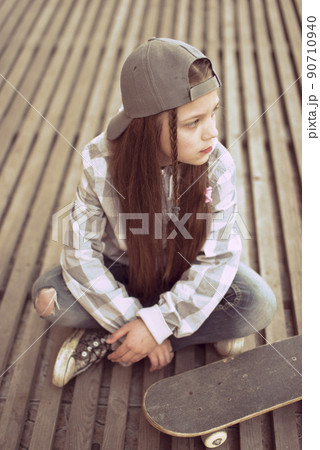 child girl skateboard 90710940
