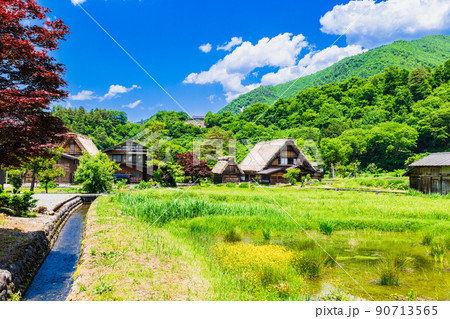 日本の原風景　世界遺産　白川郷 90713565