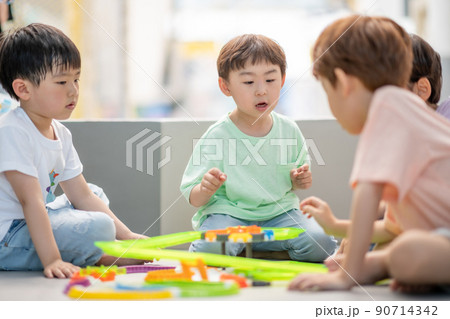 子供 男の子 友達 90714342