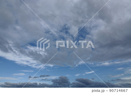 夏の雨間に現れた青空と雲・210818PM 夏の雨間に現れた青空と雲・210818PM 90714667