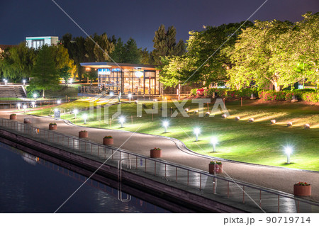 《富山県》富岩運河環水公園・夜景 90719714