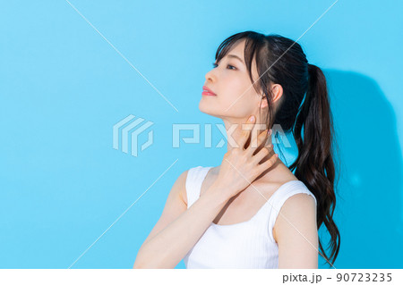若い女性のビューティ 若い女性のビューティ 90723235