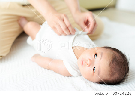 赤ちゃんの着替え　肌着　生後1ヶ月 90724226