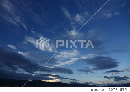 夏の夕空・東の青空と雲・210818PM 夏の夕空・東の青空と雲・210818PM 90724636