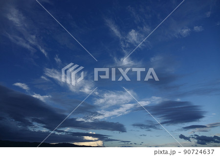 夏の夕空・東の青空と雲・210818PM 夏の夕空・東の青空と雲・210818PM 90724637