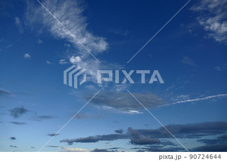 夏の夕空・東の青空と雲・210818PM 夏の夕空・東の青空と雲・210818PM 90724644