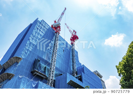 ビルの建設現場 ビルの建設現場 90725779