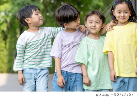 子供 ライフスタイル 友達 90727557