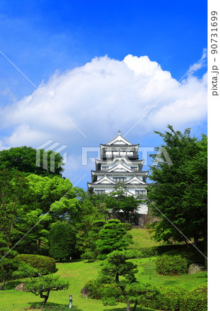 【広島県】復興後の福山城天守閣 【広島県】復興後の福山城天守閣 90731699