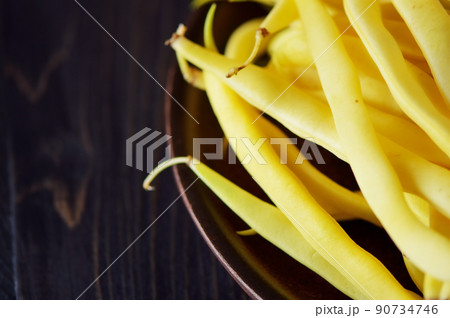 Farm fresh yellow asparagus, top view. 90734746