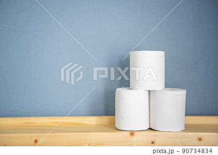 トイレットペーパー 90734834