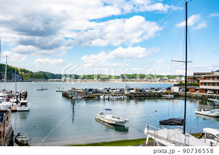葉山港の風景 90736558