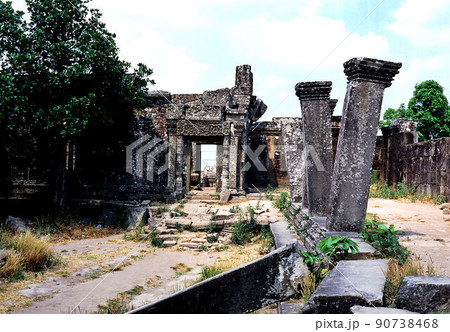 カオプレアビヘール寺院 　回廊跡 90738468