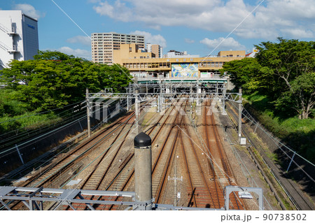 神戸市営地下鉄の線路側から見た名谷駅 神戸市営地下鉄の線路側から見た名谷駅 90738502