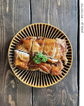 若鶏の照焼チキン 90739759
