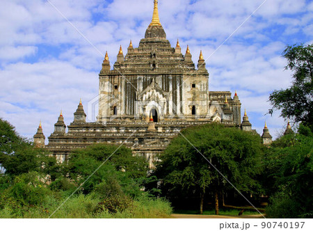 世界3大仏教遺跡バガン　ダヴィニュ寺院　 90740197