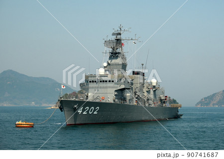 海上自衛隊　　訓練支援艦くろべ 90741687