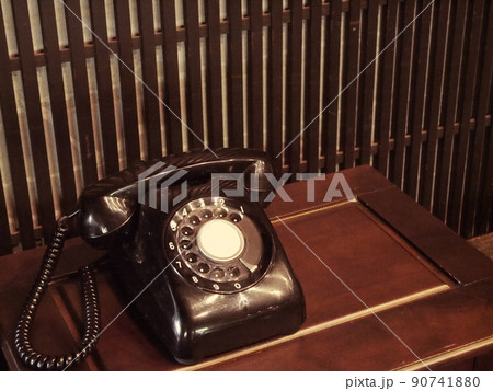 レトロな黒電話 90741880