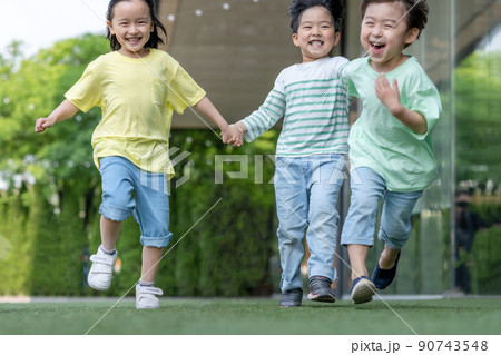 子供 男女 友達 90743548