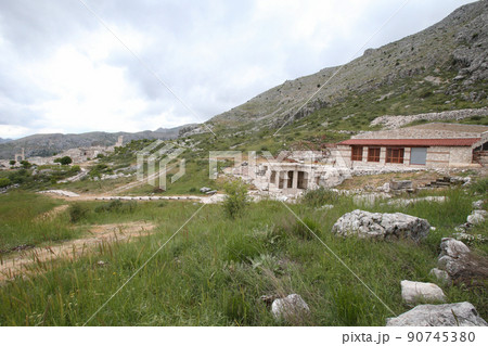 トルコ天空の遺跡サガラッソス 90745380
