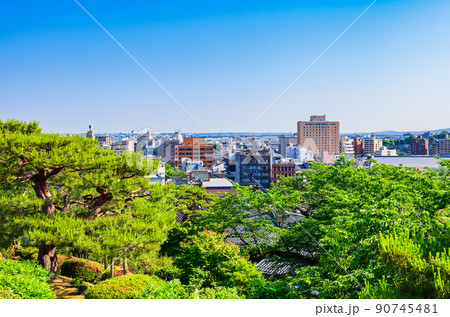 金沢 兼六園から眺望 金沢 兼六園から眺望 90745481
