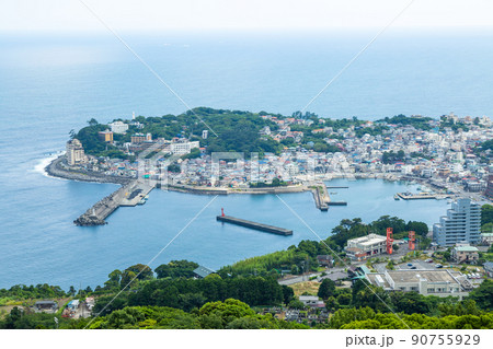 東伊豆・稲取の町並み 90755929