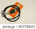 経本と念珠 90758843